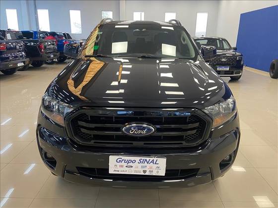 FORD RANGER 2.2 BLACK 4X2 CD 16V DIESEL 4P AUTOMÁTICO
